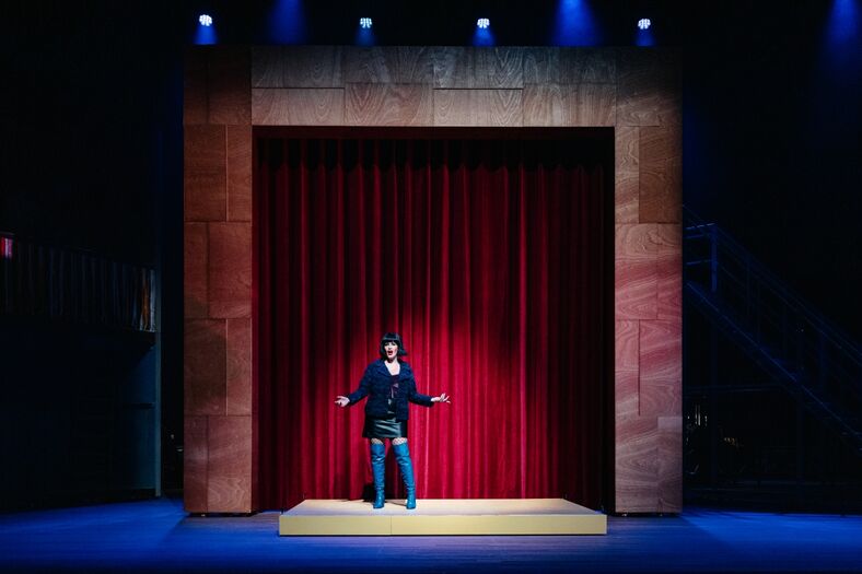 Die Dreigroschenoper - Bjorn Frins