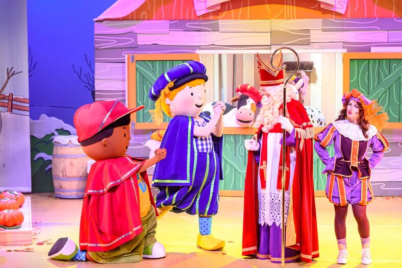 Scenefoto 1 F & T Het Geheim van Sinterklaas 25-26  - fotograaf Wim Lanser