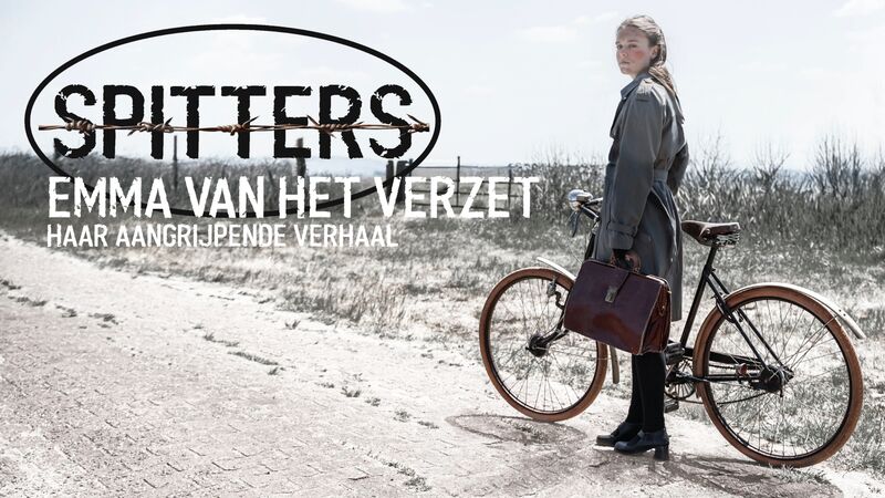 Alt-tekst: Vrouw in historisch kostuum met een fiets, staand op een open veld; promotiemateriaal voor de film "Spitters".