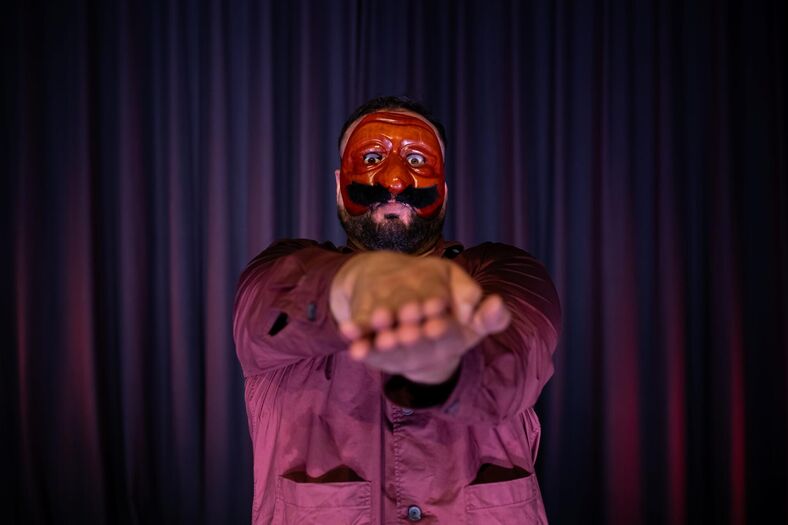 THE HORSE OF JENIN_TROUPE COURAGE Kamerich & Budwilowitz-3