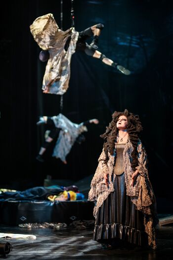 Scenefoto The Opera Circus