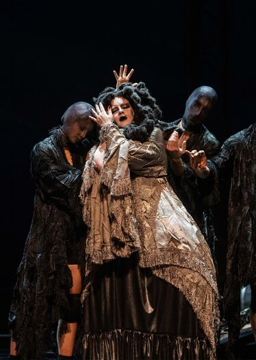 Scenefoto The Opera Circus